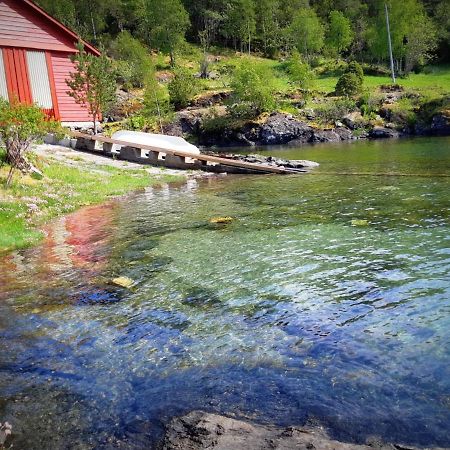 Holtarheim, Holidayhouse, Boat Included Eikefjord Екстериор снимка